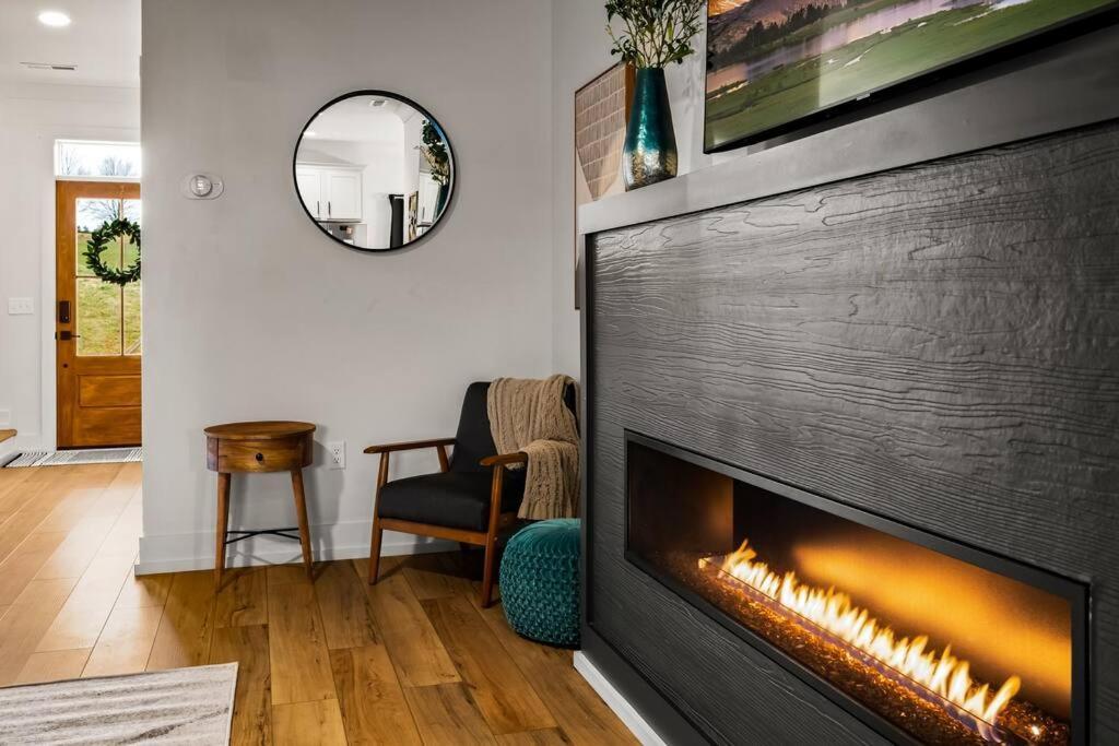 *Dog Friendly*Modern Home-Minutes To Dollywood, Gatlinburg, Smoky Mountains & Pigeon Forge! Dış mekan fotoğraf
