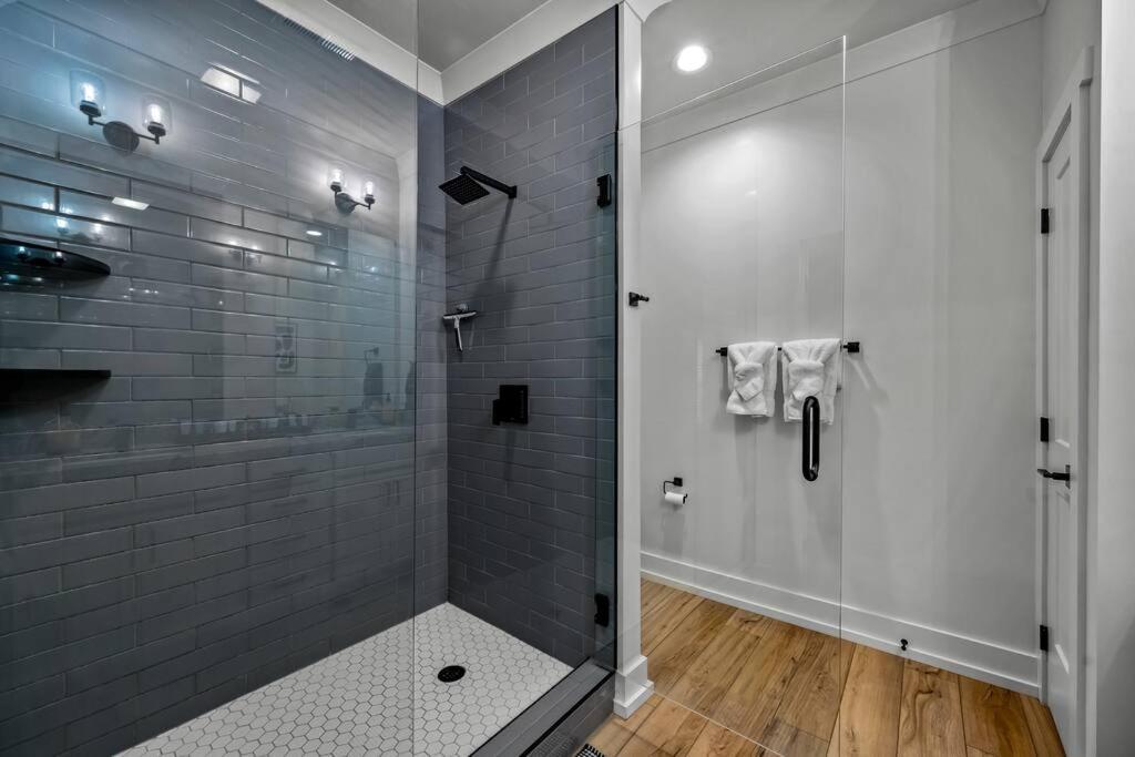 *Dog Friendly*Modern Home-Minutes To Dollywood, Gatlinburg, Smoky Mountains & Pigeon Forge! Dış mekan fotoğraf