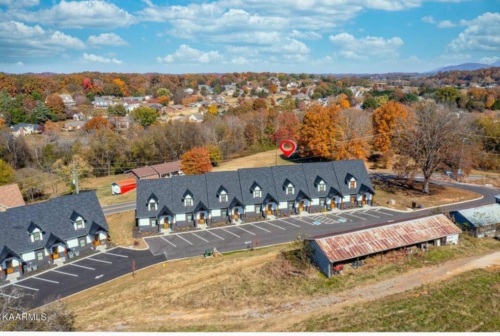 *Dog Friendly*Modern Home-Minutes To Dollywood, Gatlinburg, Smoky Mountains & Pigeon Forge! Dış mekan fotoğraf